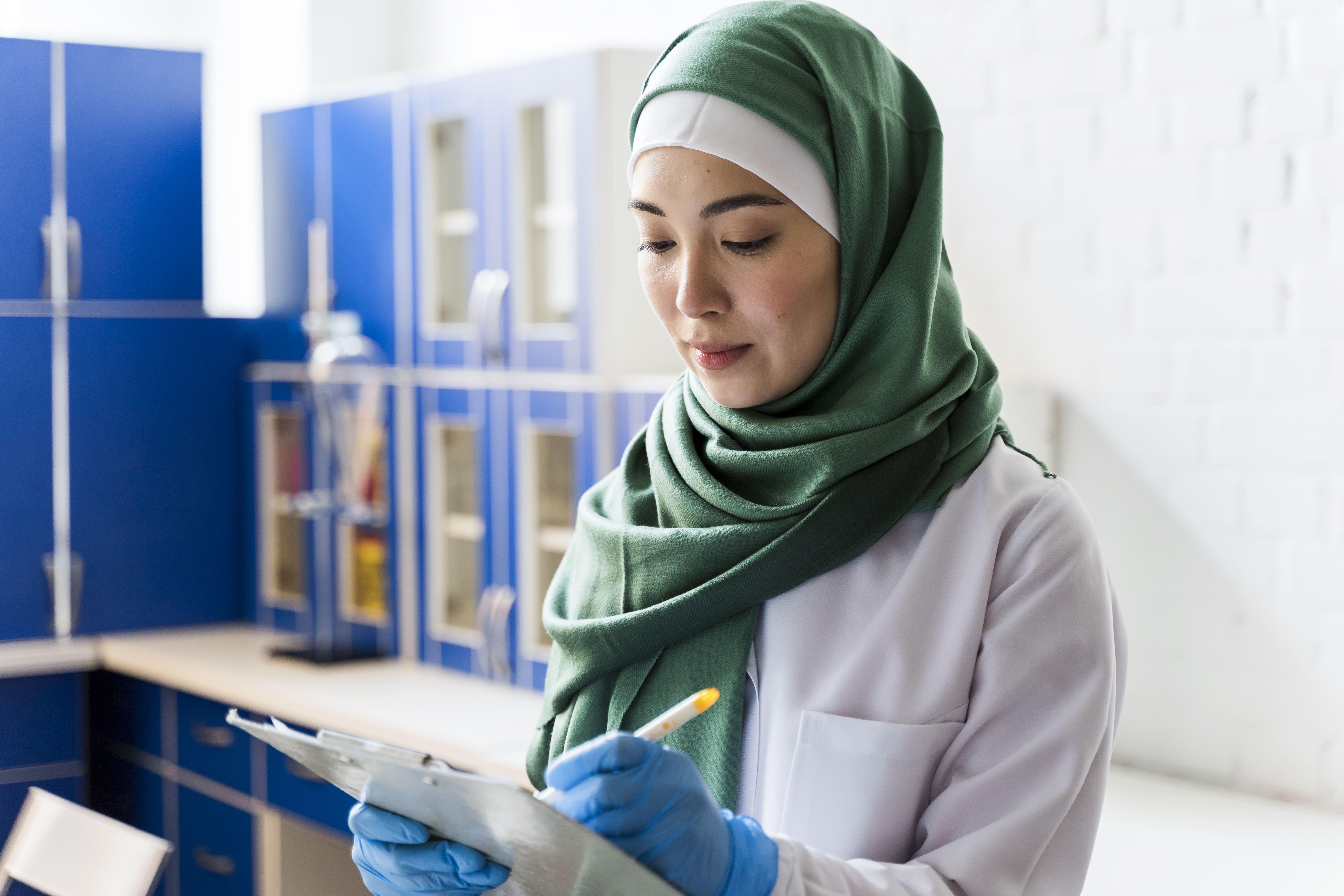 Bahrain Pharmacy Technician Course (NHRA)